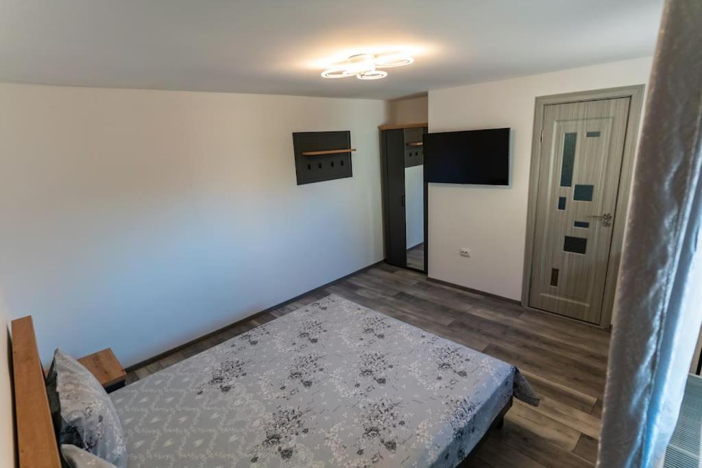 La Bebe 3 Lägenhet Hunedoara Exteriör bild