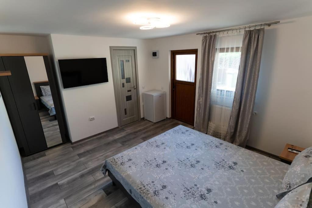 La Bebe 3 Lägenhet Hunedoara Exteriör bild